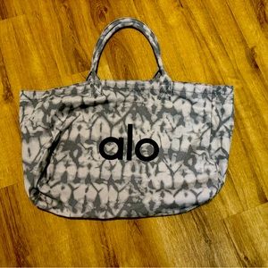 Alo yoga tote bag